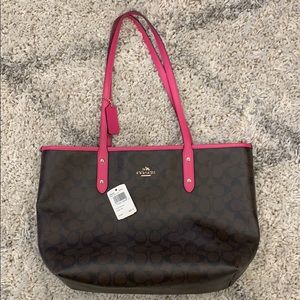 Coach purse with original tag!!! ❤️